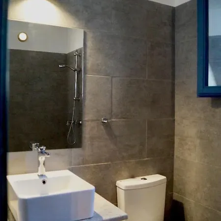 Throisma With Private Pool & Parking דירה אסוס