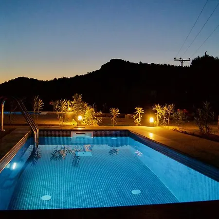 Apartman Throisma With Private Pool & Parking *