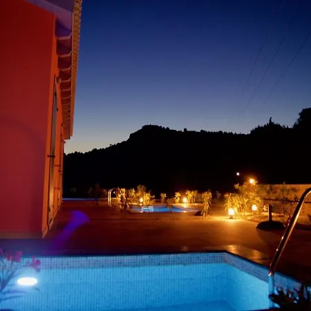 Throisma With Private Pool & Parking Apartman